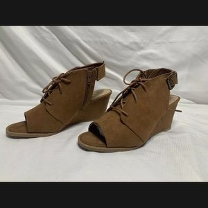 So Authentic- American Heritage- brown wedge, sling back, peep toe, bootie